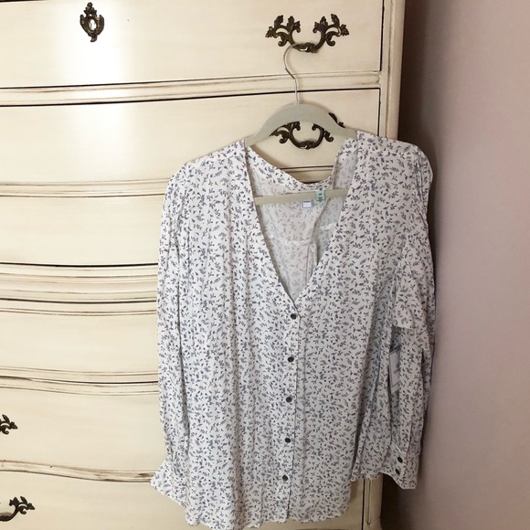 Gathered Sleeve Floral Printed Woven Blouse - Picture 3 of 3